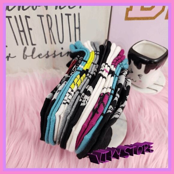 NWT Whimsical Cheer: Dysney Socks - {The Night Before Christmas} NWT - Picture 7 of 11